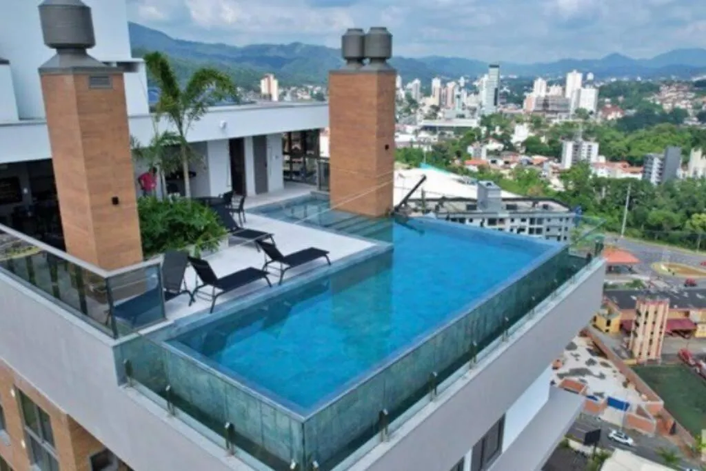 Appartamento Loft Com Piscina E Rooftop A 800M Da Oktoberfest Blumenau